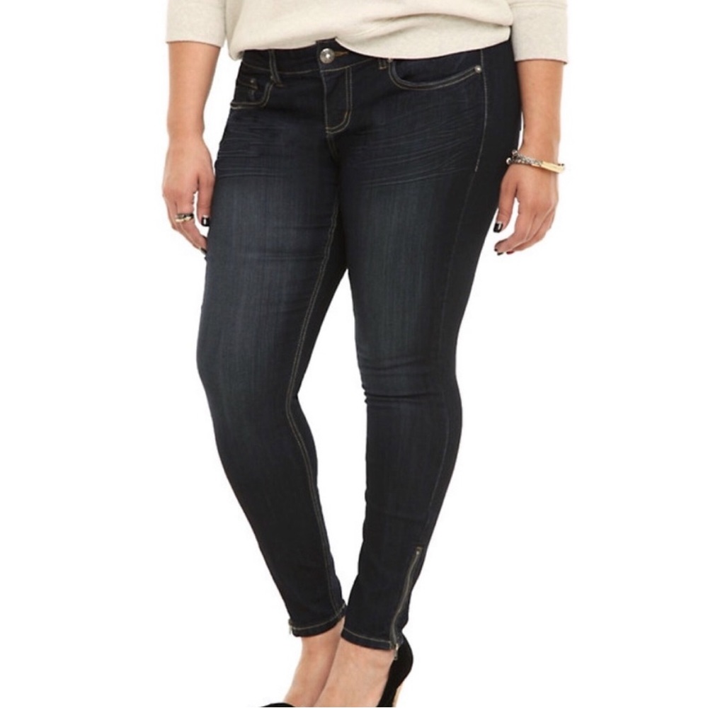 Torrid Stiletto Skinny Dark Wash Ankle Zipper 18